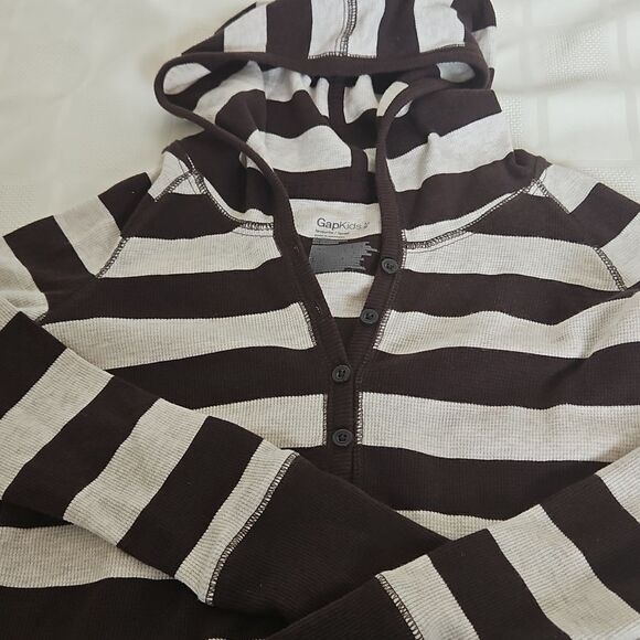 Gap Kids Hoodie Long Sleeves Sweater With Kangaroo Pockets Size 8 Brown/ Cream - Picture 16 of 16